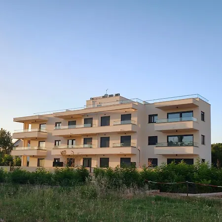 Safir Apartament *